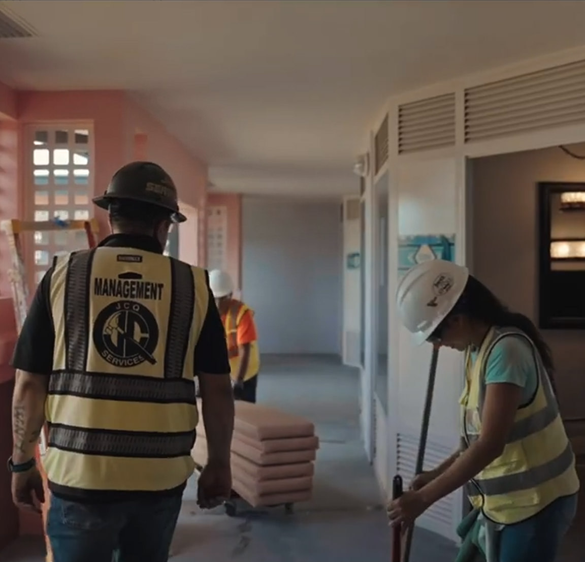 2,880-room themed hotel renovation project